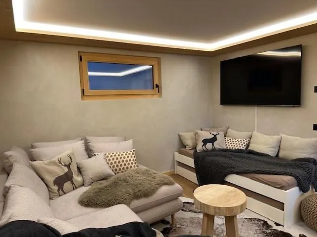 Etrier - In With Access To Pool, And Facilities * كرانز مونتانا